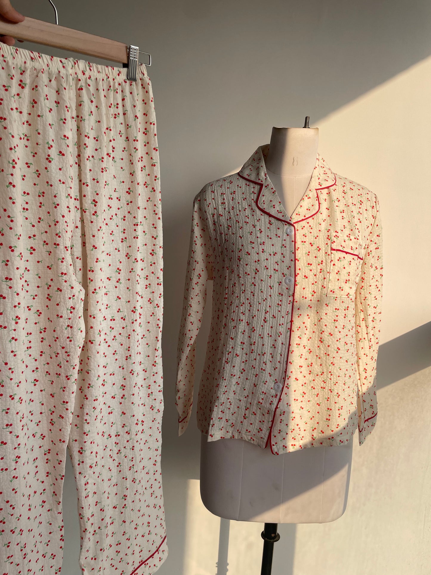 Classic Cherry Set